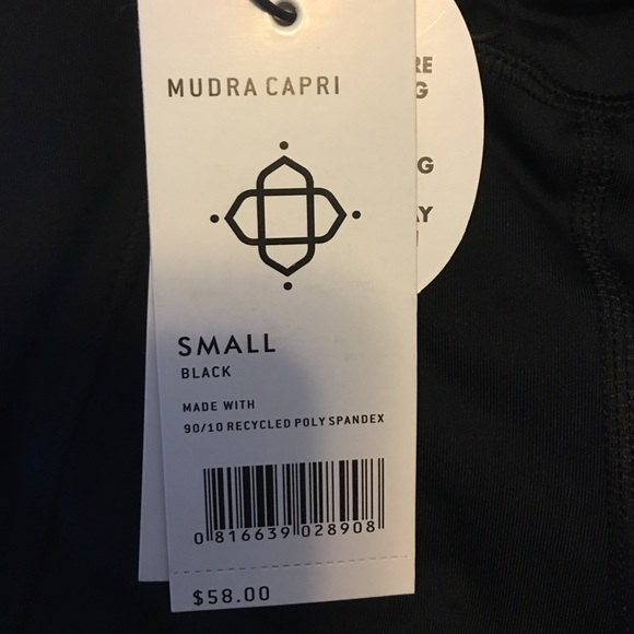 Satva “Mudra Capri” Black leggings, size small. - Picture 5 of 5